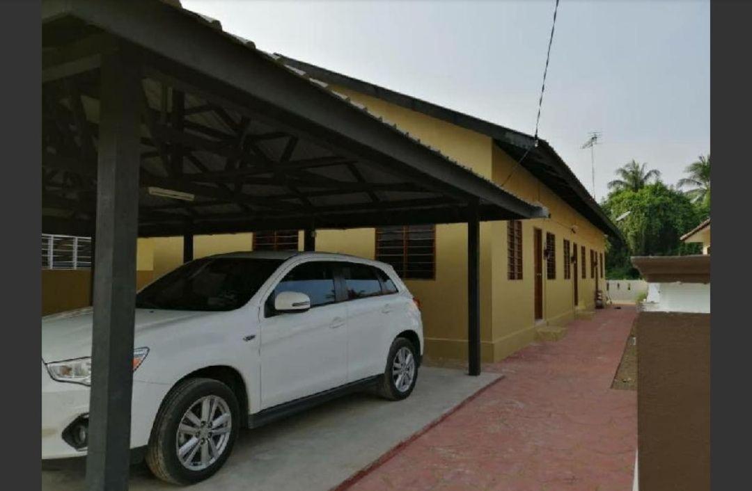 Homestay Ibu Пекан Экстерьер фото