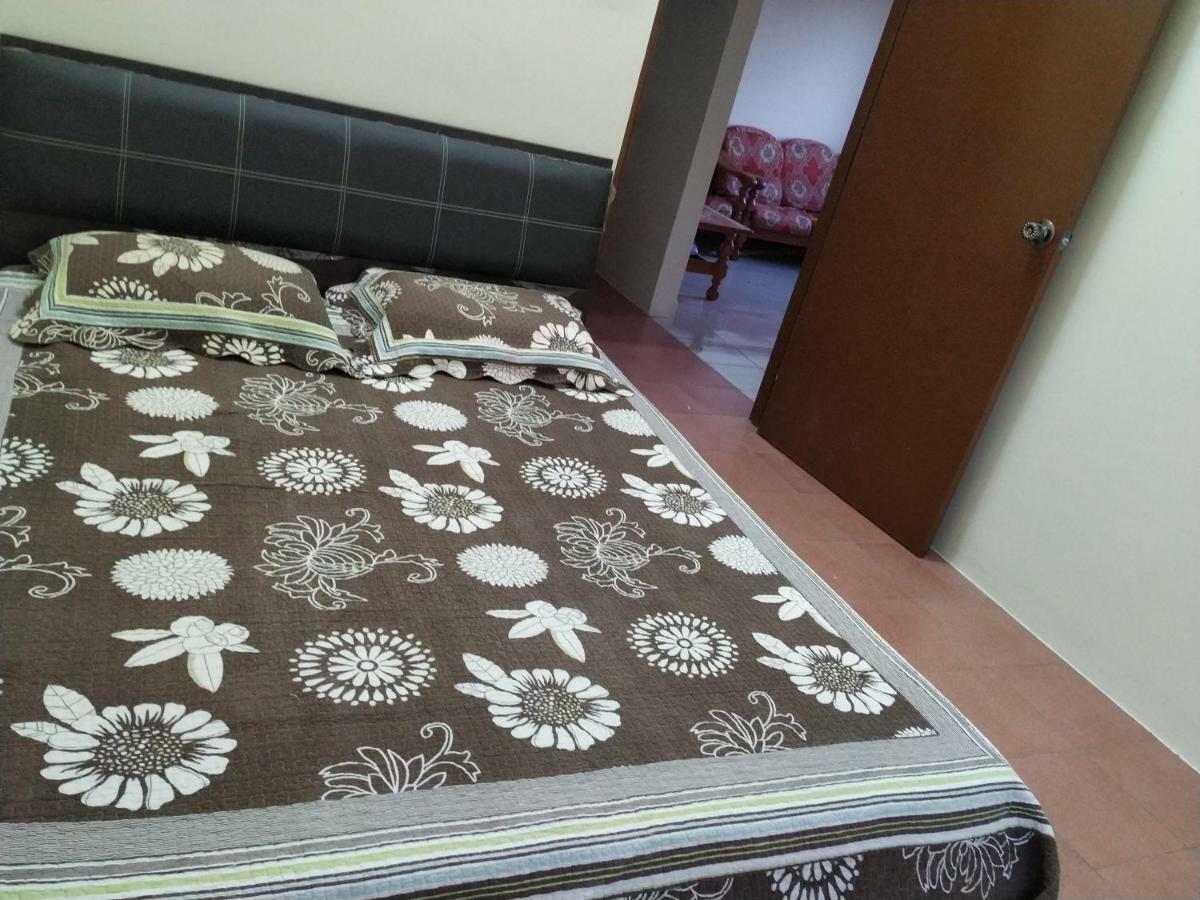 Homestay Ibu Пекан Экстерьер фото